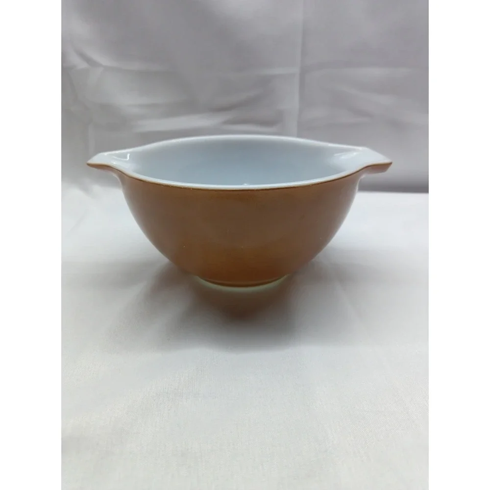Vintage PYREX #441 Brown Cinderella Mixing Bowl 1-1/2 PT Made in USA